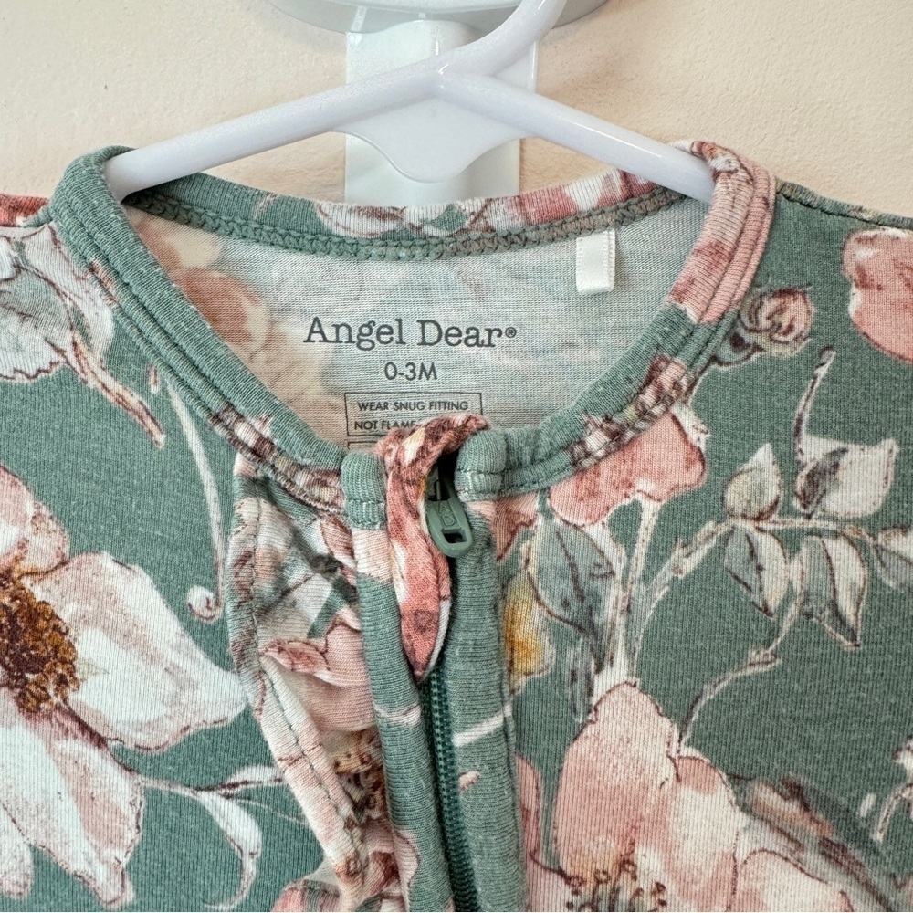 Angel Dear Woodrose Floral Two-Way Ruffle Zipper Footie - Picture 11 of 11